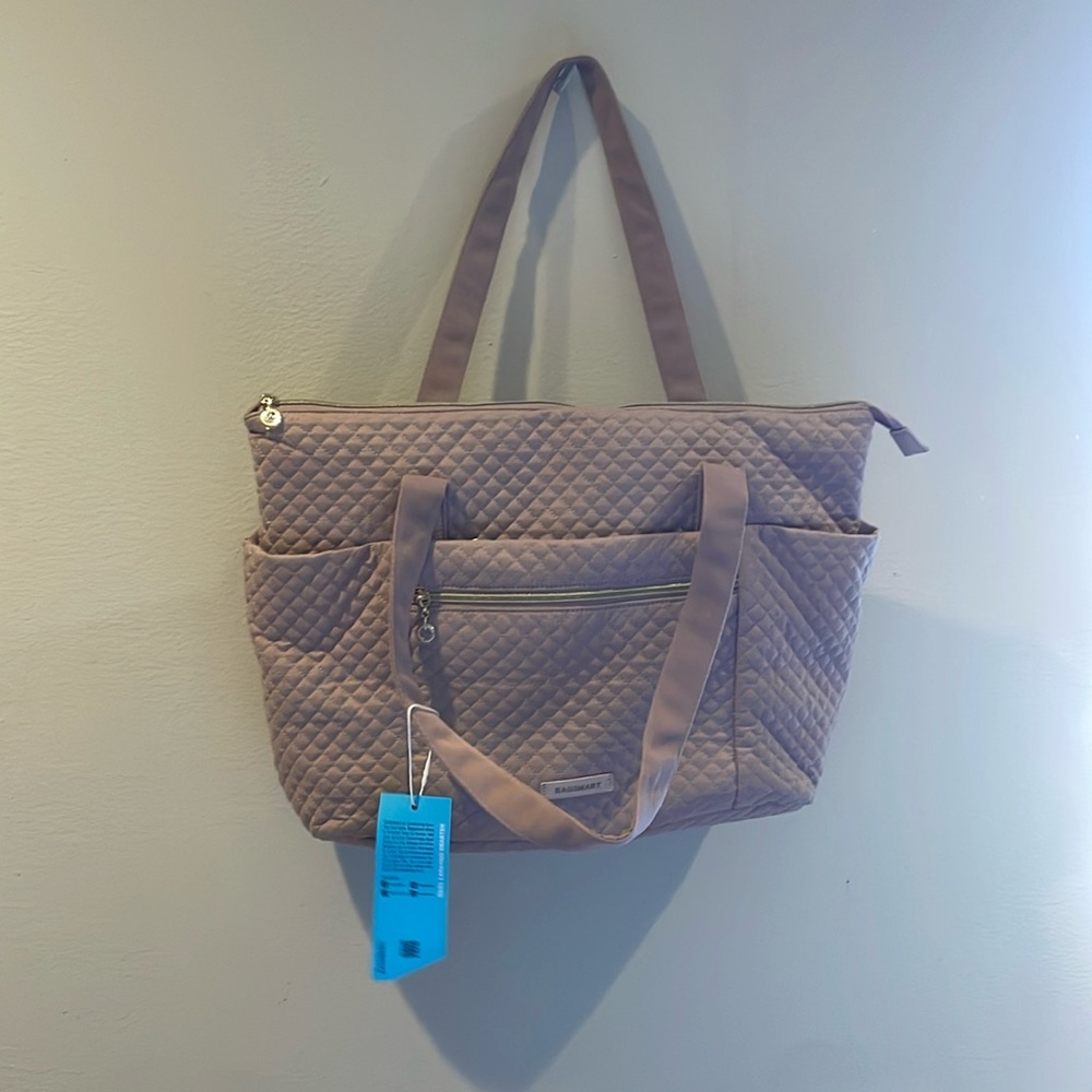 Bagsmart quilted tote